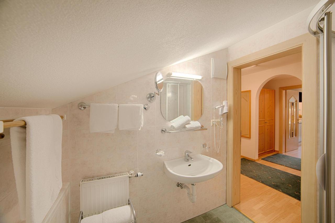 Oberjahrl Hotel 2*